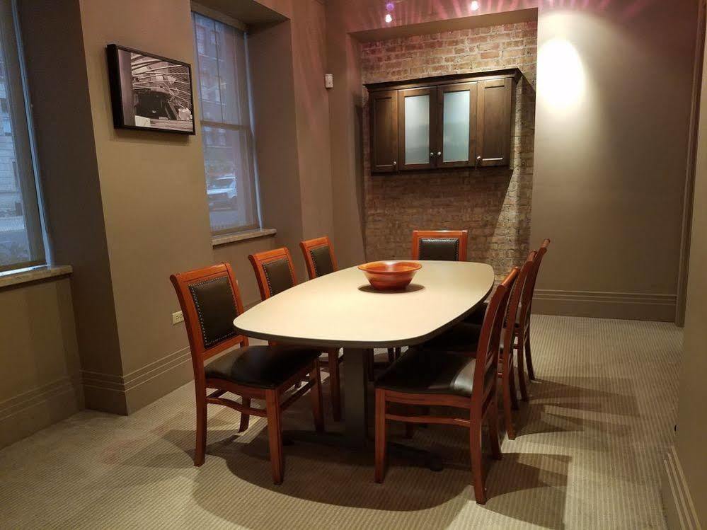 Dewitt Hotel And Suites 시카고 외부 사진