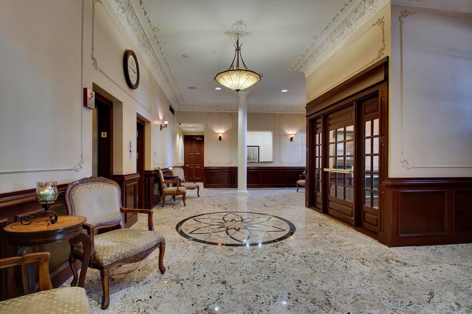 Dewitt Hotel And Suites 시카고 외부 사진
